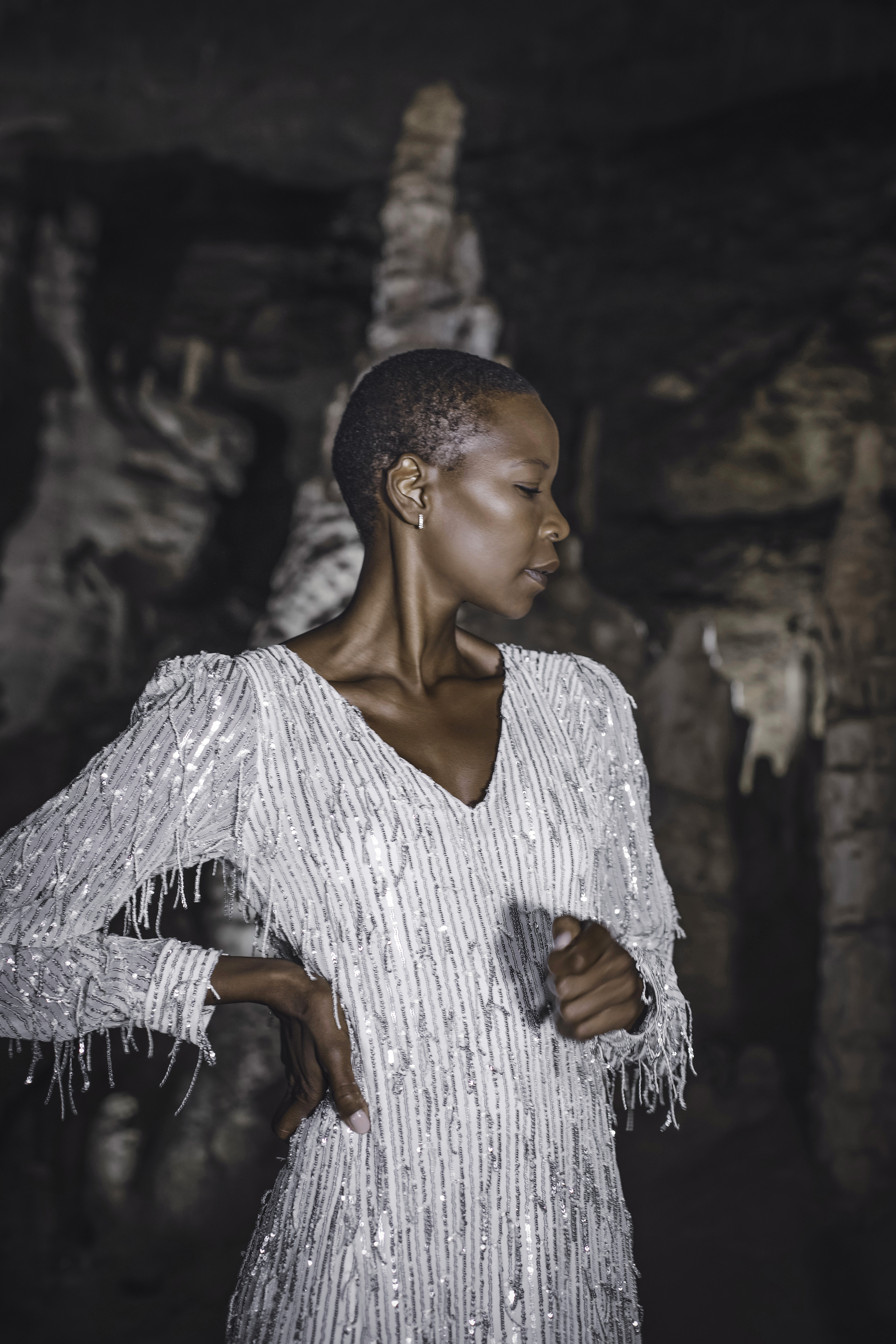 mustestudios_ss22_abito_paillettes